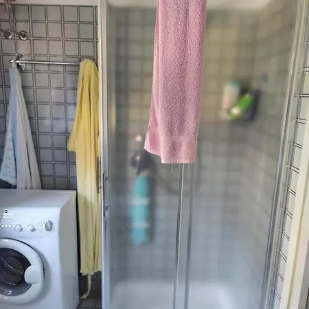 Comodo E Spazioso A Apartamento *
